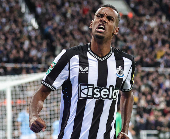 利物浦客胜热刺：伊萨克伤情剖析与潜在缺战时长预估