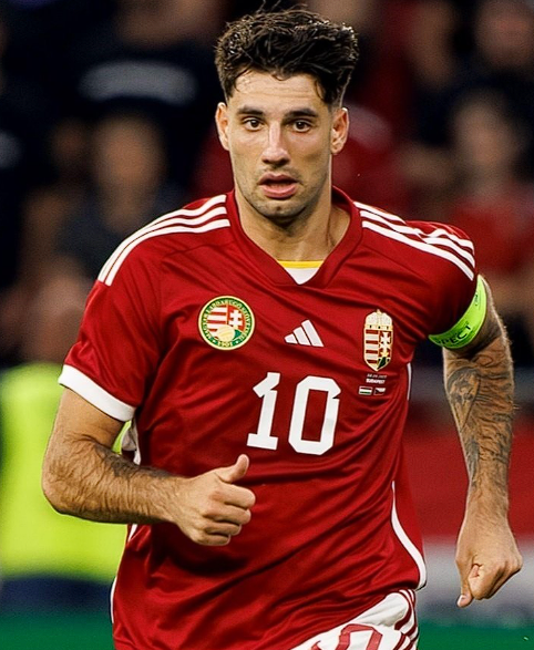 索博斯洛伊续约谈判：前景未明，多方因素交织