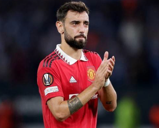 曼联队长B费未来存疑，高薪留人成关键