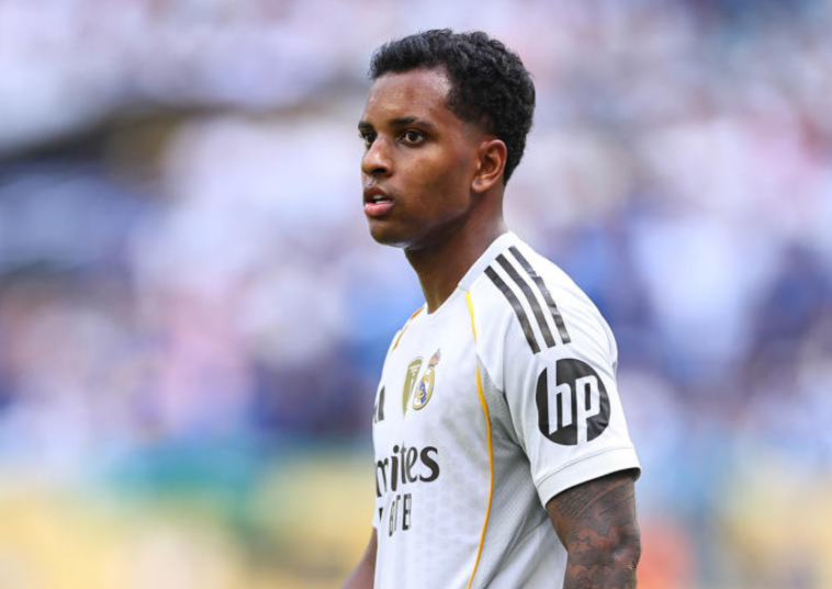 皇马前锋罗德里戈单独训练，出战瓦伦西亚存疑