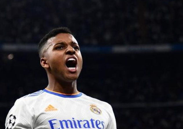 皇马前锋罗德里戈单独训练,出战瓦伦西亚存疑